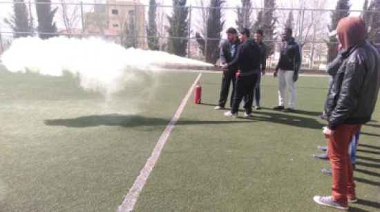 الامانه والدفاع المدني ينظمان دورة اسعافات اوليه بمنطقة خريبة السوق