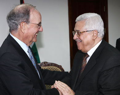 ميتشل يكرر في رام الله الدعم الاميركي لقيام دولة فلسطينية 