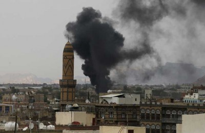 طيران التحالف يشن سبع غارات على مواقع الحوثيين وسط اليمن طيران التحالف يشن سبع غارات على مواقع الحوثيين وسط اليمن