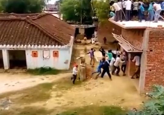 فيديو: فهد يجتاح قرية هندية