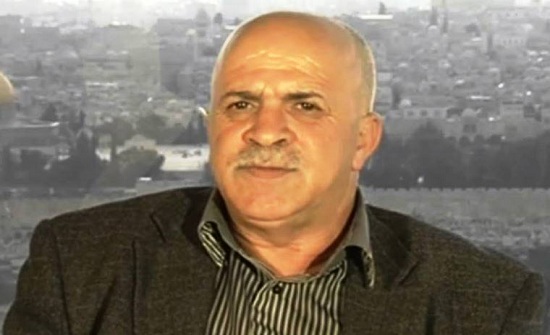 "عين على القدس" يفتح ملف "أسرلة" المناهج في القدس