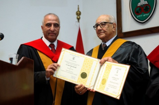 "الأردنية" تمنح المجالي الدكتوراه الفخرية في العلوم الإدارية - صور