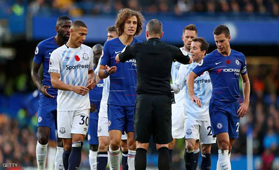 إيفرتون يجبر تشلسي على التراجع في سباق الصدارة إيفرتون يجبر تشلسي على التراجع في سباق الصدارة