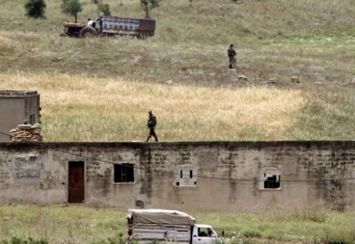 انفجار قنبلة شرقي لبنان بالقرب من الحدود السورية انفجار قنبلة شرقي لبنان بالقرب من الحدود السورية