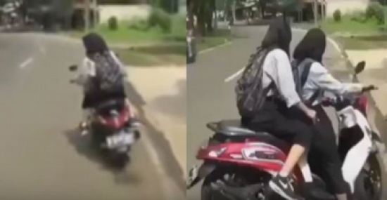 شاهد: ماذا حدث لفتاتين أثناء قيادتهما دراجة بخارية