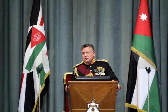 رجال الأعمال: خطاب العرش رؤيا ونهج لخدمة مصلحة المواطن رجال الأعمال: خطاب العرش رؤيا ونهج لخدمة مصلحة المواطن