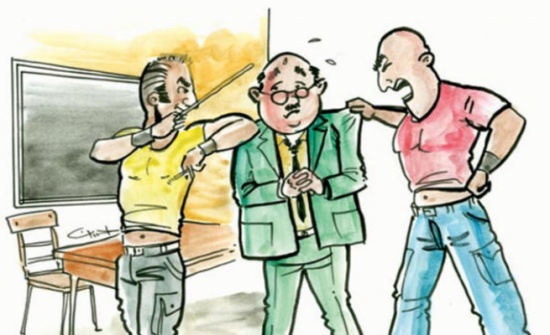 الاعتداء على مدير مدرسة ومعلم بالرصيفة