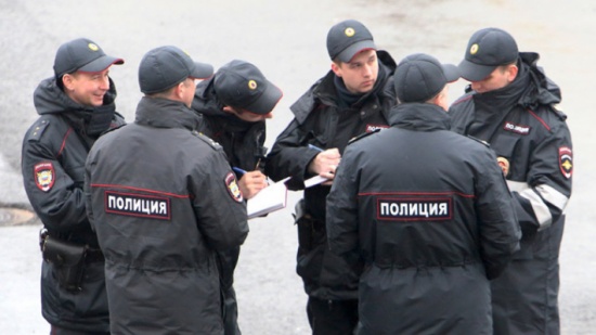 امرأة سكرى تعض شرطيا وتموت