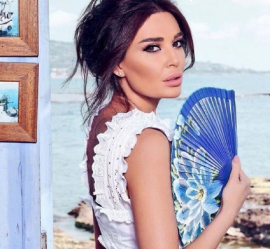 هل كبّرت سيرين عبدالنور شفتيها أسوة بنادين نجيم؟ – بالصور هل كبّرت سيرين عبدالنور شفتيها أسوة بنادين نجيم؟ – بالصور