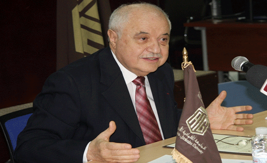 أبوغزاله وأمين سرِّ قبيلة بني صخر الشيخ زيد الزّهير يوقعان وثيقة أخوّة