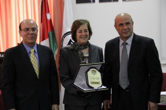 مكتبة فيلادلفيا تكرم نخبة من السيدات المتميزات في حقول المعرفة المختلفة