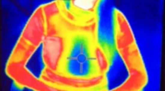 صور حرارية تكشف كذب امرأة ادعت امتلاكها 3 أثداء