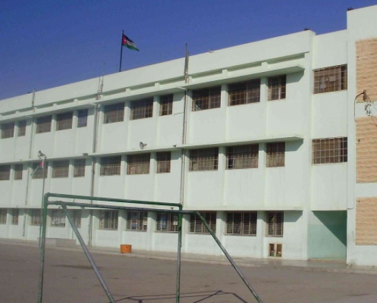 ابنية مدرسية جديدة وصيانة اخرى بالمزار الجنوبي