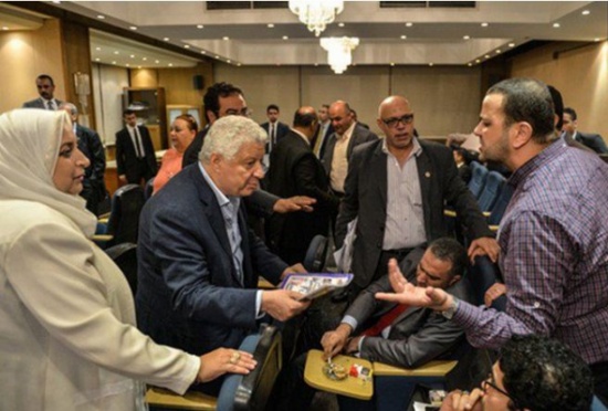 فيديو: مشاجرة في مجلس النواب المصري