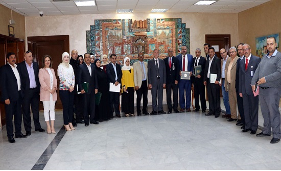 اختتام برنامج تدريبي حول القيادة الإبداعية لموظفي التربية