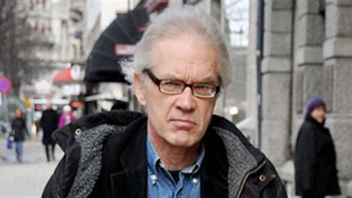 رسام سويدي مسيء للنبي يروي حياة الرعب التي يعيشها (فيديو)