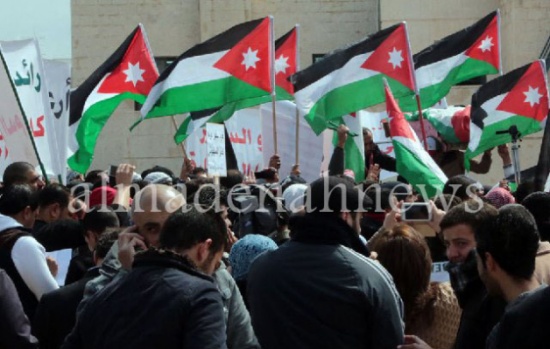 بالصور .. المئات يطالبون بحرية الدقامسة قرب السفارة الاسرائيلية بالصور .. المئات يطالبون بحرية الدقامسة قرب السفارة الاسرائيلية