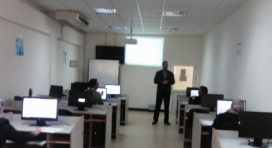 كلية الشوبك الجامعية تعقد )ورشة تدريبية( لأعضاء هيئة التدريس عن آلية تفعيل التعليم الالكتروني