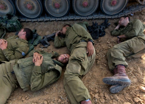 ضباط اسرائيلي : المقاومة ترصد كبار قادتنا لاغتيالهم