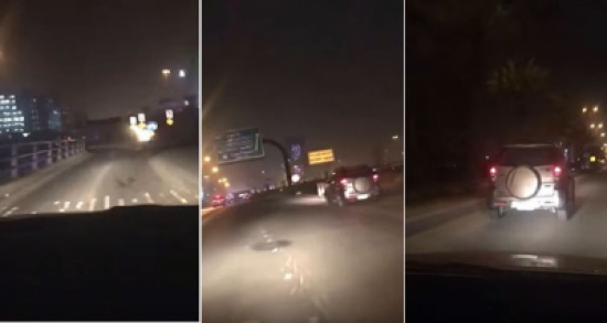 شاهد: شخص يقود سيارته في حالة غير طبيعية بشارع العليا العام.. ويتسبب في حادث مؤسف