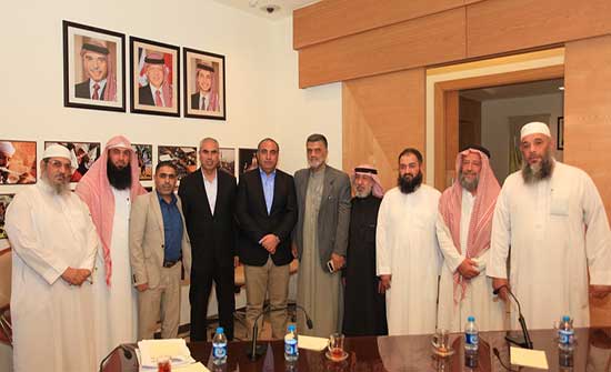 الشواربة يلتقي أعضاء مجلس اهالي حي أم تينة