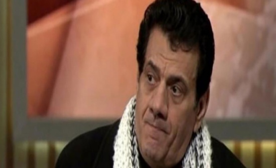 بالصور.. الفنان مظهر أبو النجا مؤذناً للصلاة قبل وفاته