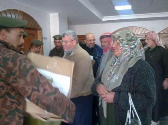 المنطقة العسكرية الشمالية تواصل تقديم المساعدة للمواطنين المنطقة العسكرية الشمالية تواصل تقديم المساعدة للمواطنين