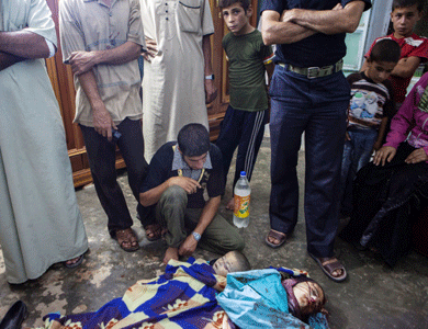 مقتل 29 شحصا في قصف على ريف ادلب الأحد