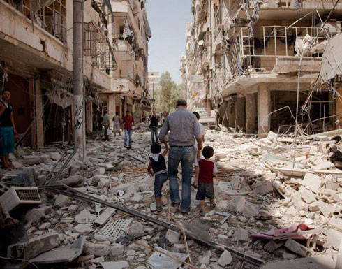 روسيا تعلن عن هدنة إنسانية في حلب لـ3 ساعات يومياً روسيا تعلن عن هدنة إنسانية في حلب لـ3 ساعات يومياً