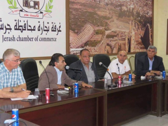 مناقشة مشروع الوجهات السياحية في غرفة تجارة جرش