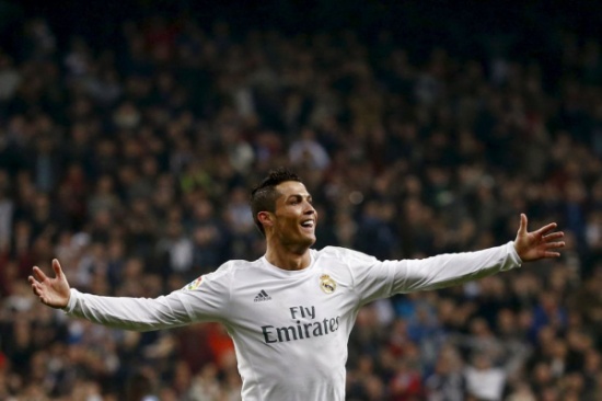 فيديو وصور.. ريال مدريد يدك شباك إسبانيول بسداسية نظيفة فيديو وصور.. ريال مدريد يدك شباك إسبانيول بسداسية نظيفة