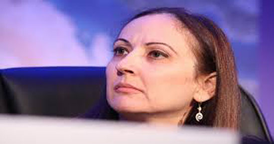 العلي تبحث تعزيز الاستثمار مع وفد يوناني