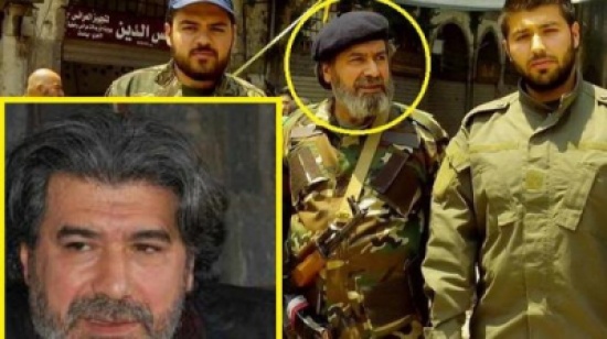 صور: فنان سوري يقاتل في سوريا و يترشّح للبرلمان
