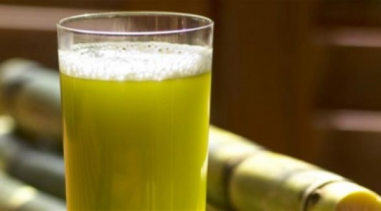 8 فوائد رائعة لعصير القصب في حر الصيف