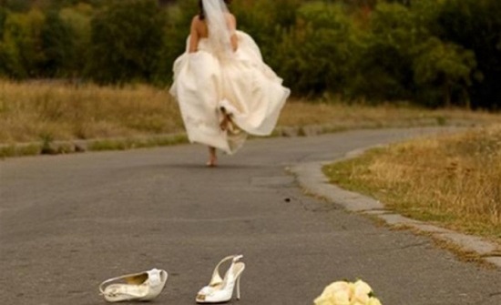 إربد : فرار مدعوين لحفل زفاف بعد حضور الاجهزة الامنية