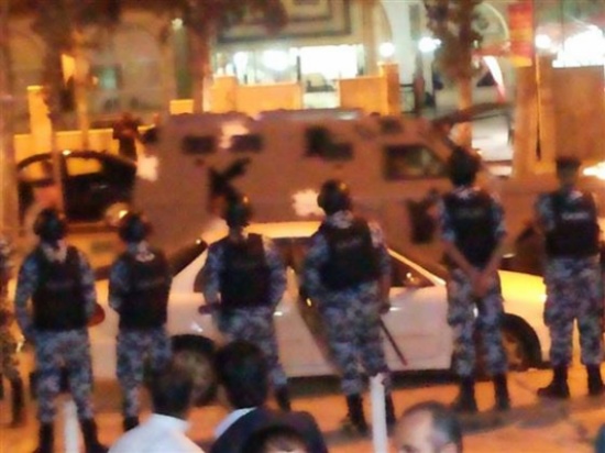 بالصور .. الدرك يخرج المشاركين بمهرجان تأبين طارق عزيز في إربد بالصور .. الدرك يخرج المشاركين بمهرجان تأبين طارق عزيز في إربد