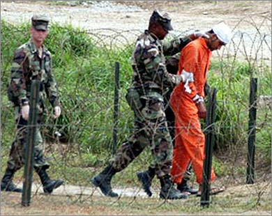 معتقل عربي في جوانتانامو يقاضي الاستخبارات البريطانية