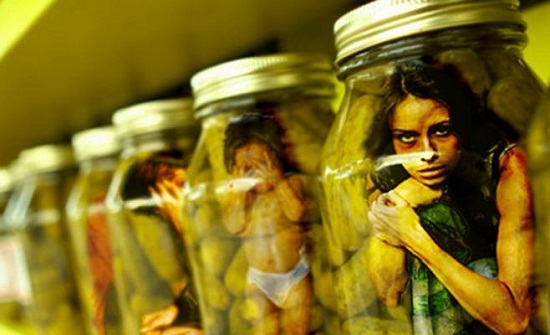 مناظرة "لتمكين" حول استثناءات تزويج القاصرات في القانون والاتجار بالبشر