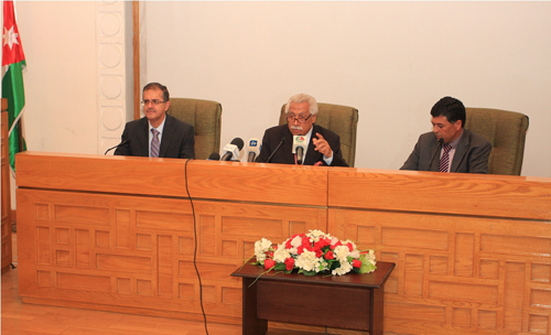 بالصور : بلتاجي يعلن اسماء الفائزين بجائزة الملك عبدالله للإبداع في دورتها السابعة