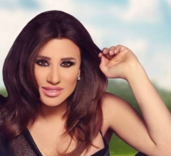 استمع إلى جديد نجوى كرم.. "تعا بورد بقلبي" استمع إلى جديد نجوى كرم.. "تعا بورد بقلبي"