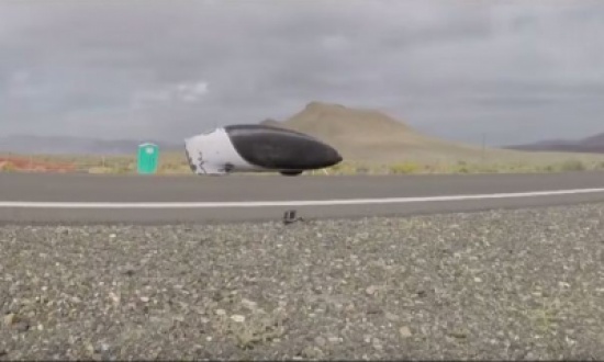 شاهد.. أسرع مركبة بشرية في العالم