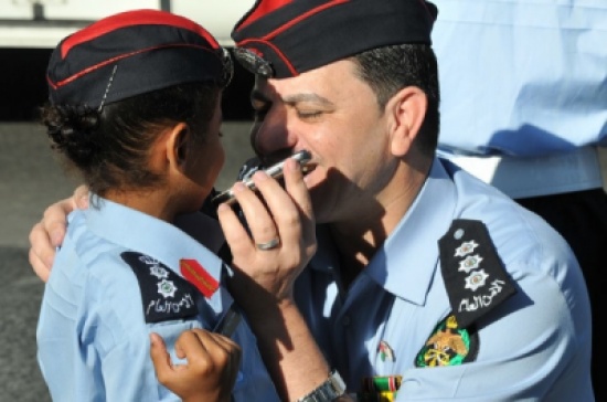 بالصور : يزن وكاريمان ... الأصغر عمراً في شرطة المرور بالاردن والعالم بالصور : يزن وكاريمان ... الأصغر عمراً في شرطة المرور بالاردن والعالم