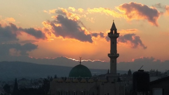 إسرائيل تغرم مسجد رفع الأذان بمكبرات الصوت!