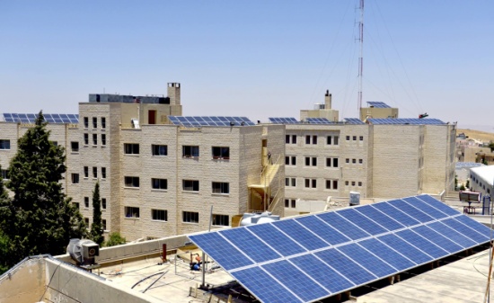 الطفيلة التقنية تستكمل مشروع الطاقة الشمسية قريباً الطفيلة التقنية تستكمل مشروع الطاقة الشمسية قريباً