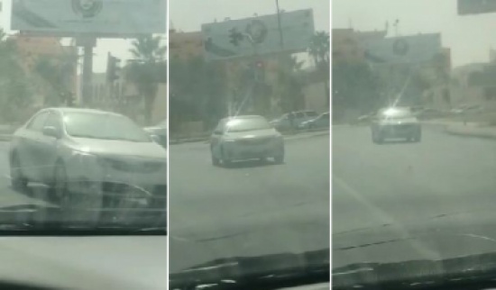 شاهد: قائد مركبة متهور يقودها للخلف