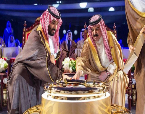 محمد بن سلمان وملك البحرين يدشنان خط نفط جديداً محمد بن سلمان وملك البحرين يدشنان خط نفط جديداً