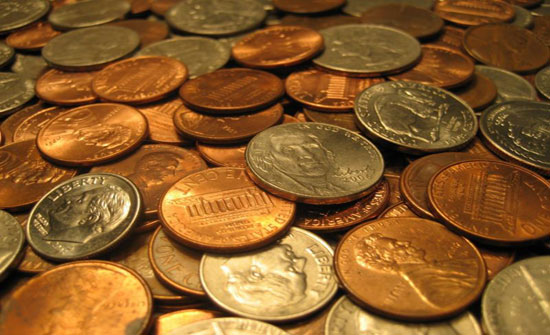 موظف بنك يمضي 6 أشهر في عد 1.2 مليون عملة نقدية موظف بنك يمضي 6 أشهر في عد 1.2 مليون عملة نقدية