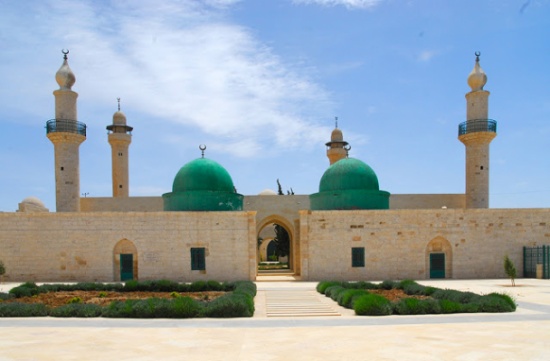 مقامات الصحابة بالمزار الجنوبي تحتل موقعا هاما على خارطة السياحة الدينية مقامات الصحابة بالمزار الجنوبي تحتل موقعا هاما على خارطة السياحة الدينية