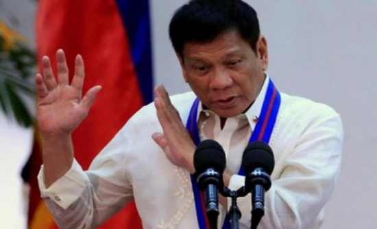 الرئيس الفلبيني يتعهد بدعم الاستقلال الذاتي لمنطقة مسلمة