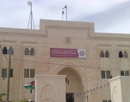 ذبحتونا تطالب بإنصاف طلبة "العلوم الإسلامية" ذبحتونا تطالب بإنصاف طلبة "العلوم الإسلامية"